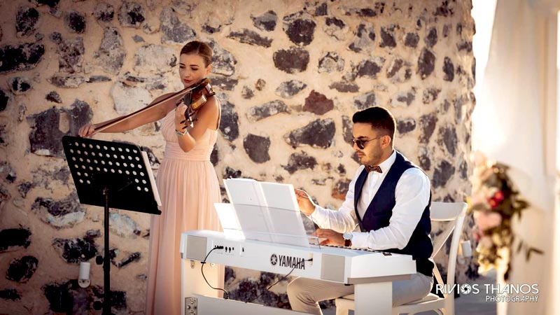 Wedding in Santorini, Duo Piano and Violin, Rivios Thanos Photography